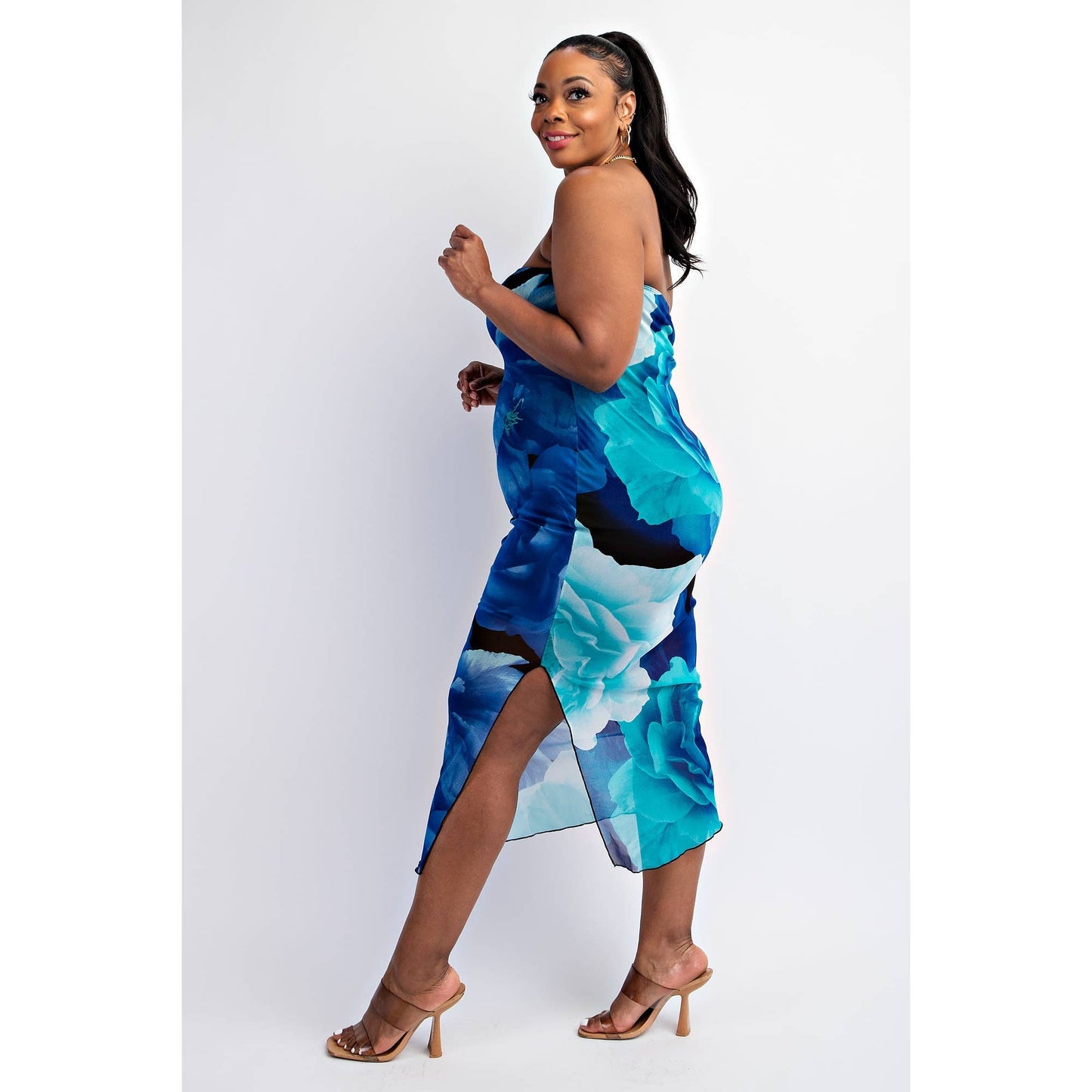 MESH PRINT STRAPLESS DRESS WITH SLIT “7even Curves”