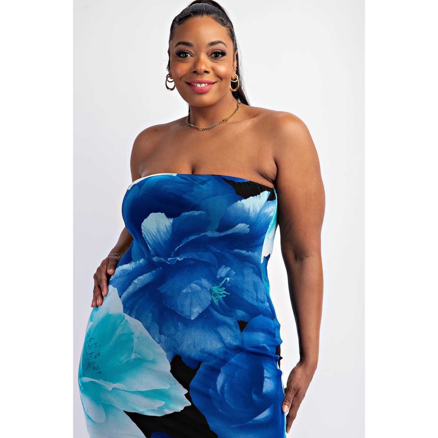 MESH PRINT STRAPLESS DRESS WITH SLIT “7even Curves”