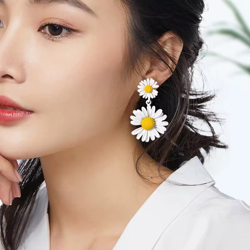 Daisy Drop Earrings